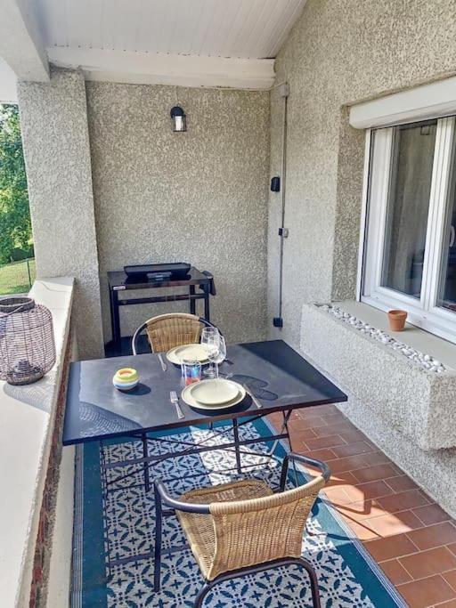 Les Penates Du Pastel - Jardin & Terrasse Apartamento Villefranche-de-Lauragais Exterior foto